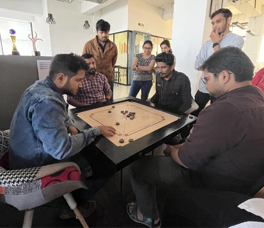 Carrom at amura 